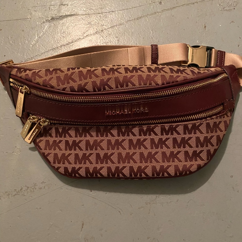 Michael Kors Kenly medium waist pack crossbody mk khaki